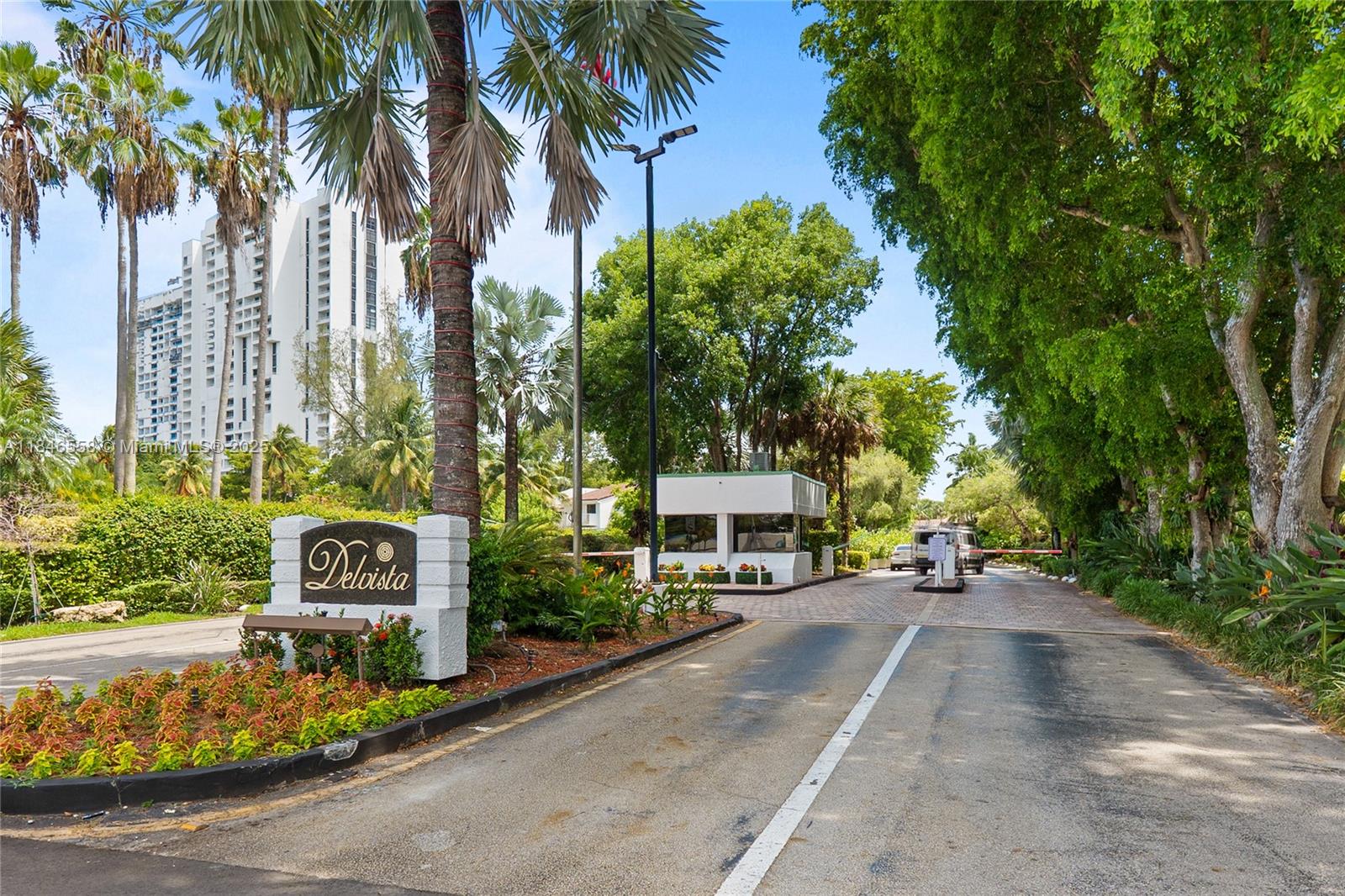 20466 NE 34th Ct # 1, Aventura FL 33180