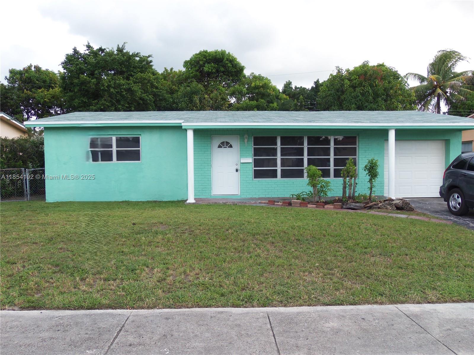 5960 NW 16th Ct, Sunrise FL 33313