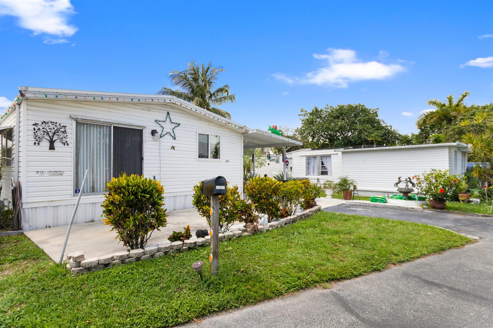 2961 SW 52nd Terrace, Davie FL 33314