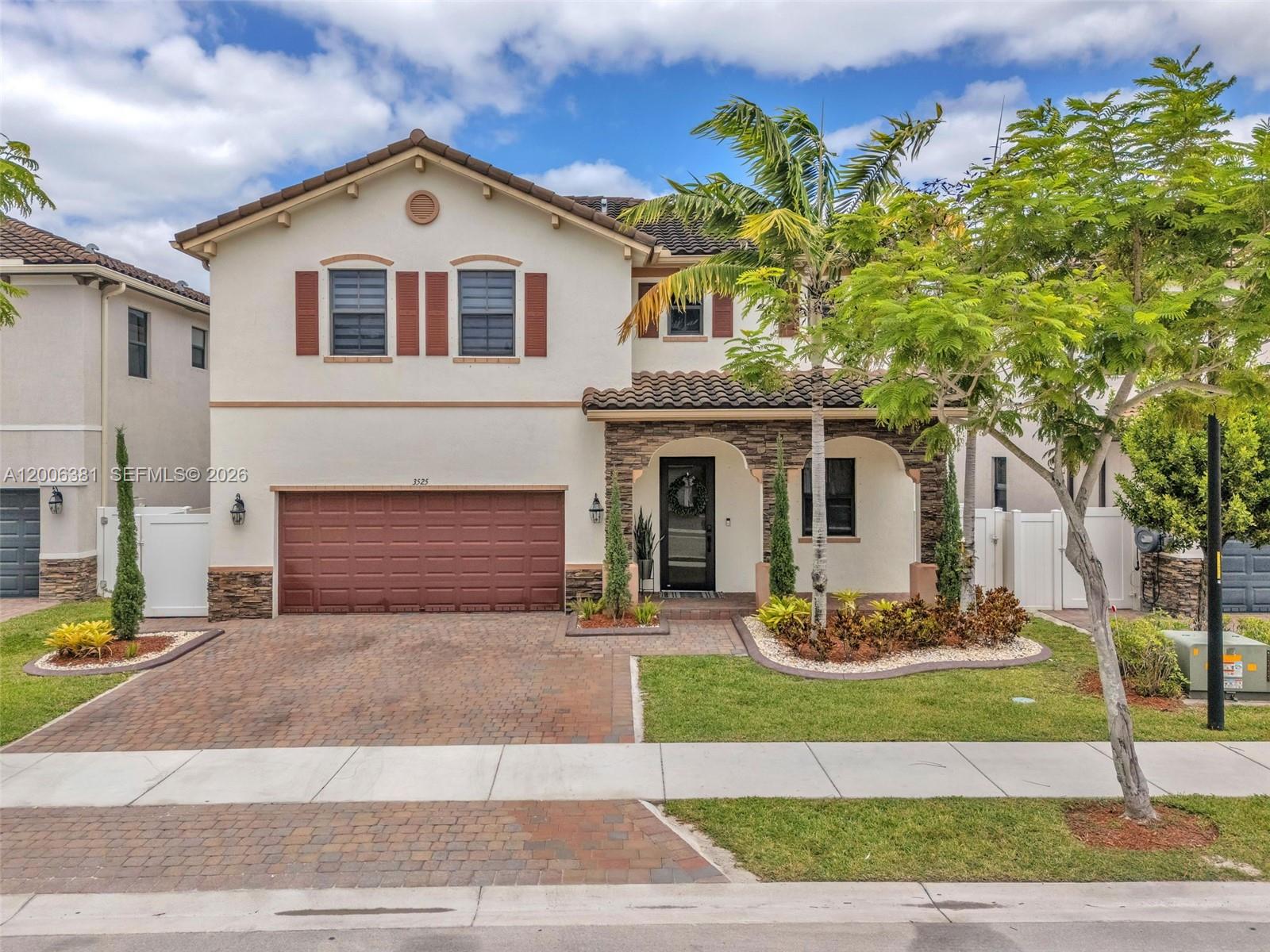 3525 W 94th St, Hialeah FL 33018