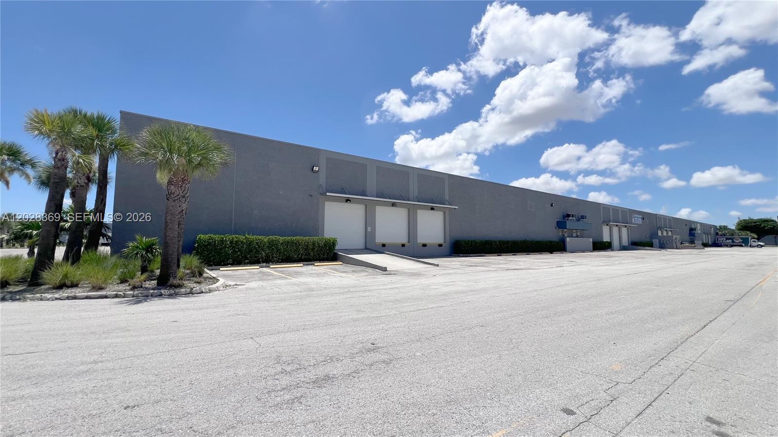 7955 nw 77th ave NW 77th Ave # 7955, Medley FL 33166