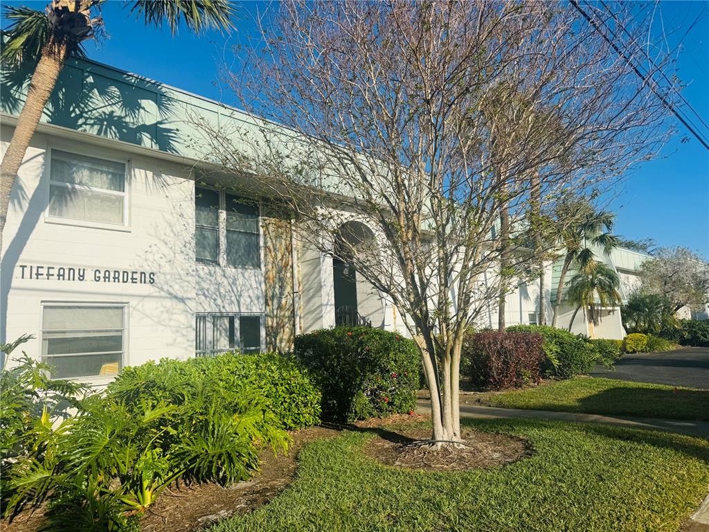 3100 HARTFORD STREET N UNIT 221