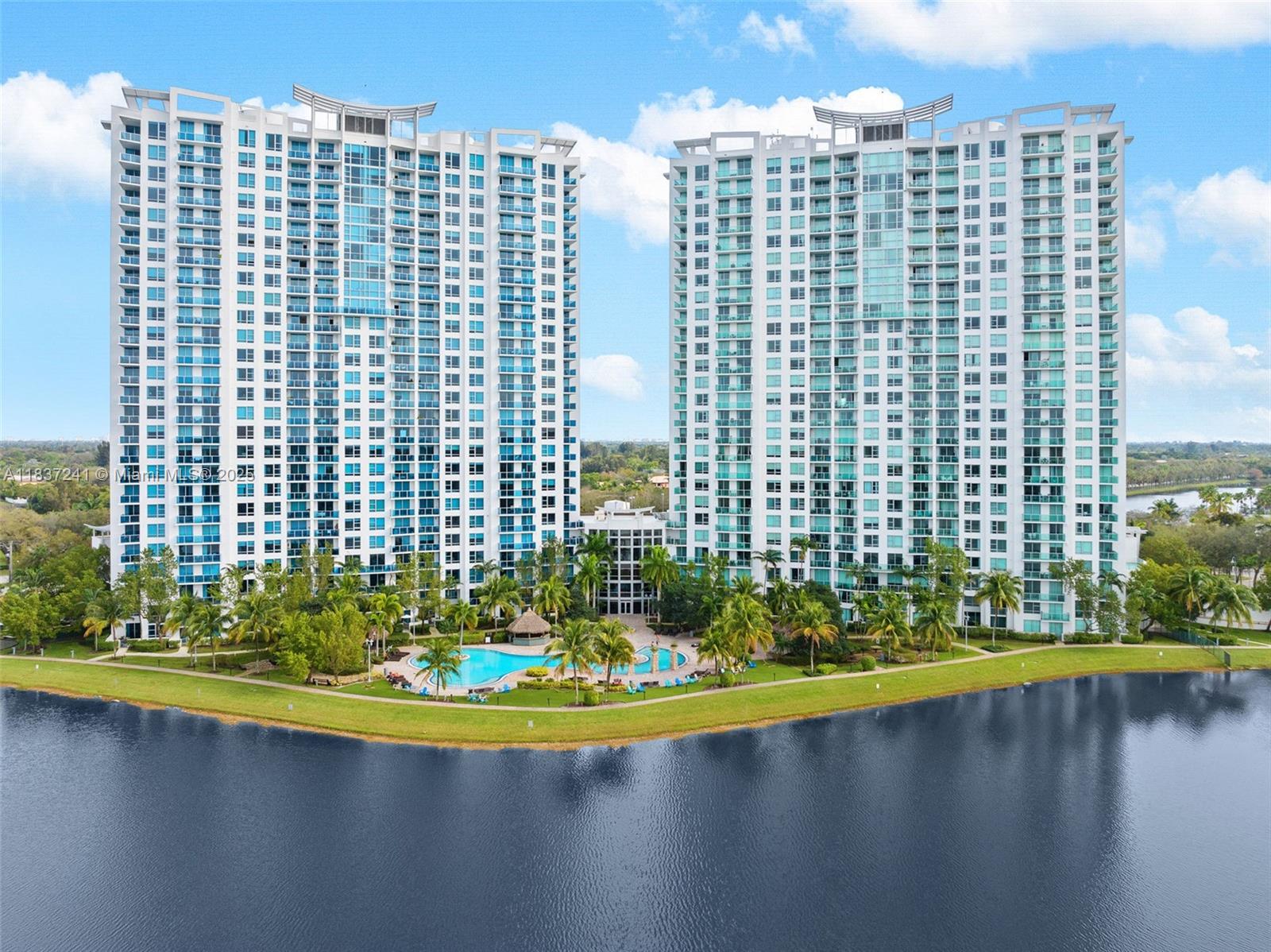 2681 N Flamingo Rd # 2508S, Sunrise FL 33323