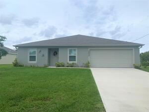 2033 SW Leafy Road, Port St. Lucie FL 34953