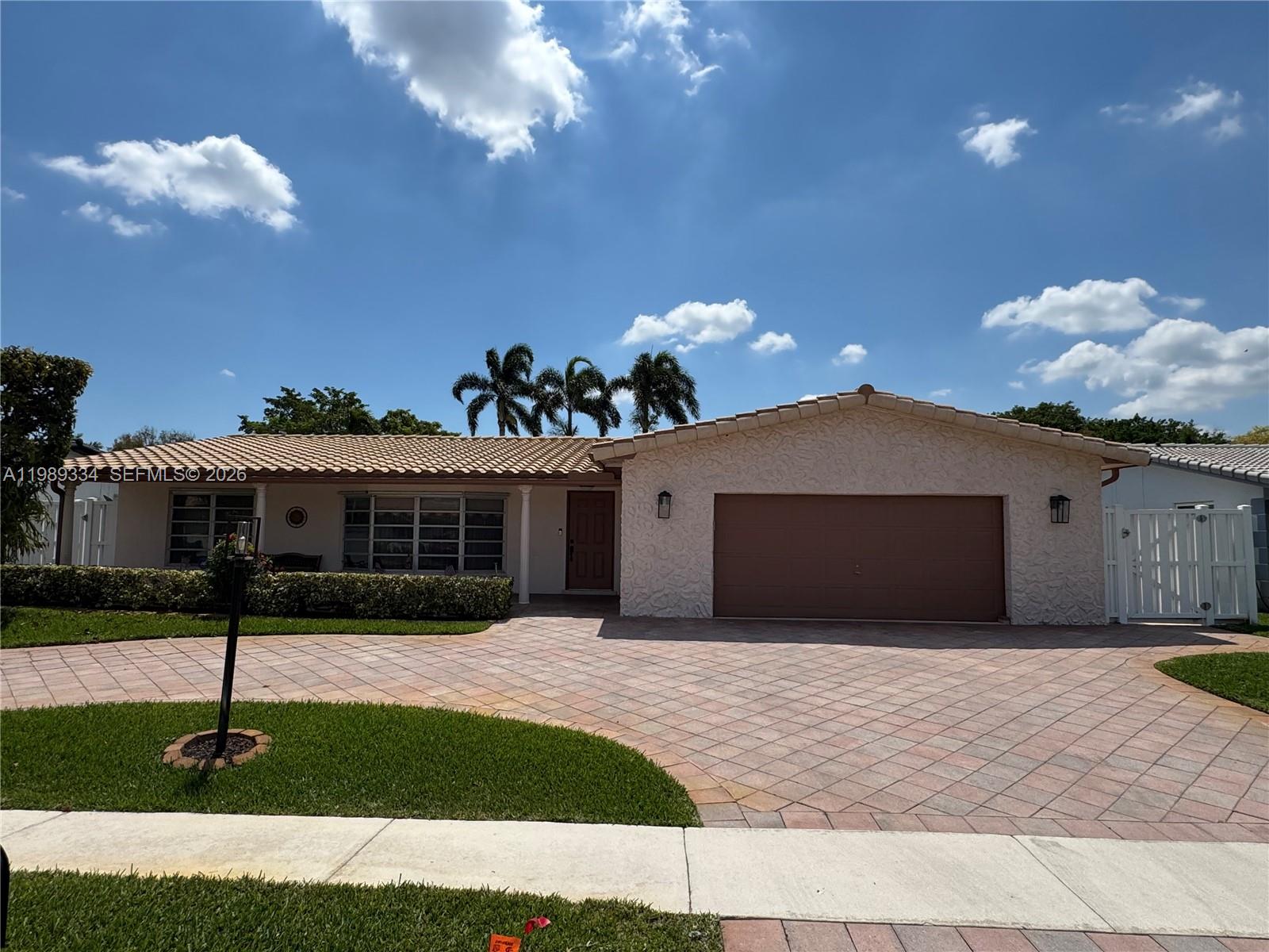 10650 NW 19th St, Pembroke Pines FL 33026
