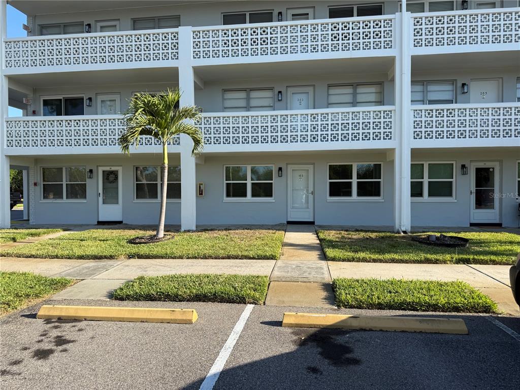1001 77TH AVENUE N UNIT 102