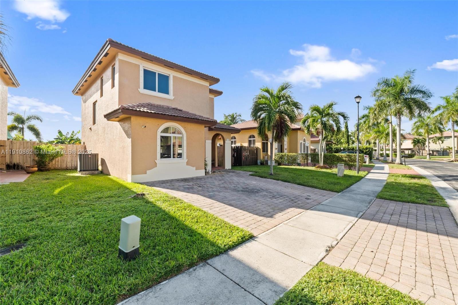 2526 NE 41st Ave, Homestead FL 33033