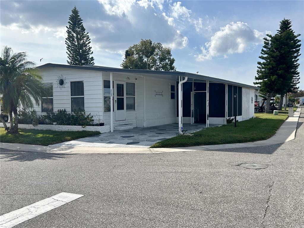 3131 BIXLER COURT