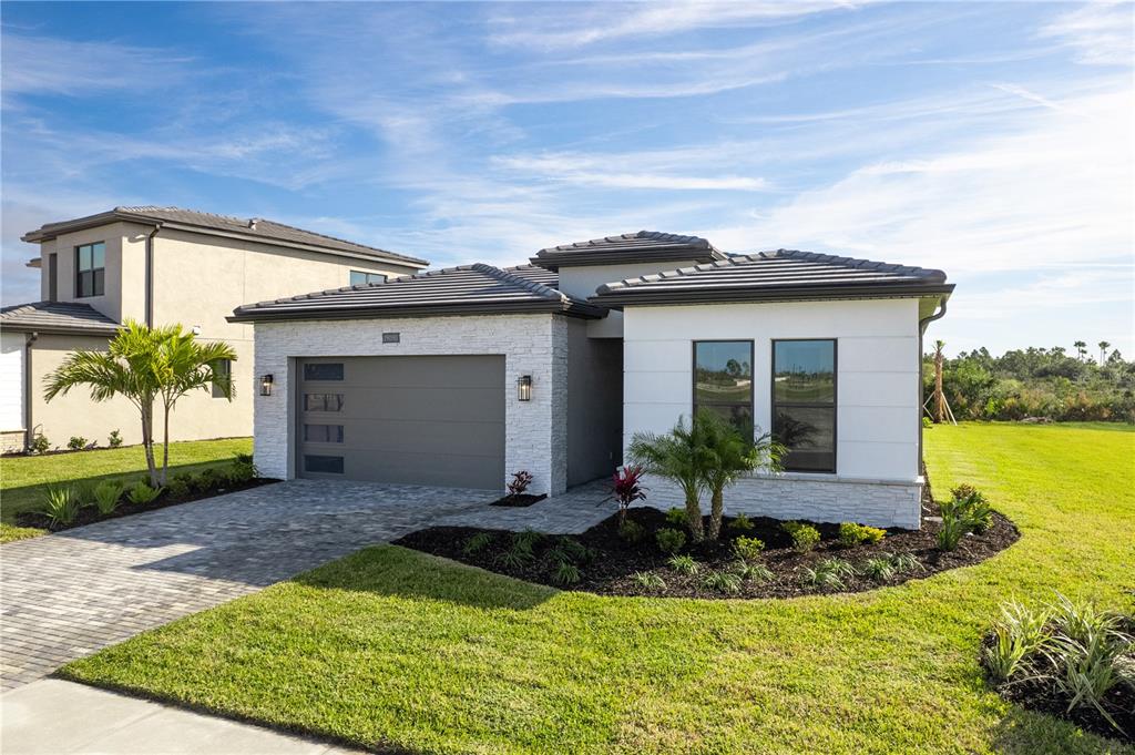 19090 ROBLE COURT