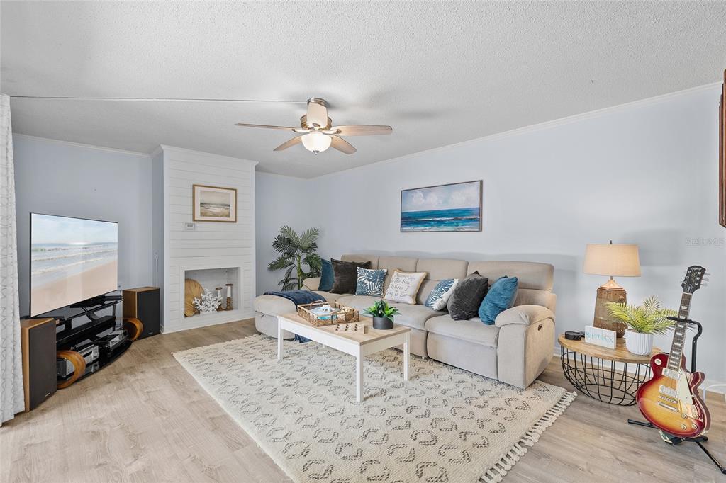3808 SAXON DRIVE
