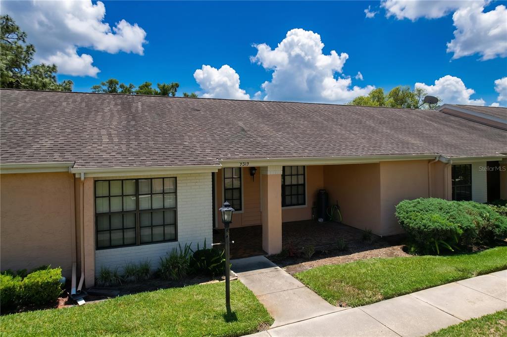 9319 TROWBRIDGE COURT