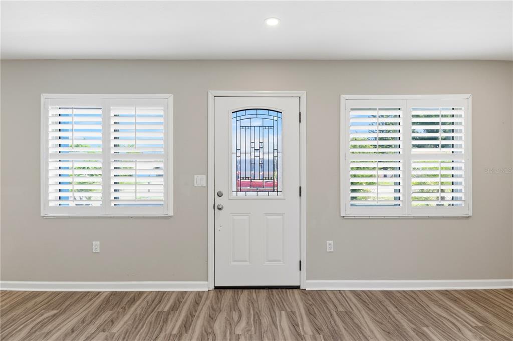 1317 CYPRESS AVENUE, VENICE, FL — photo 4 of 30