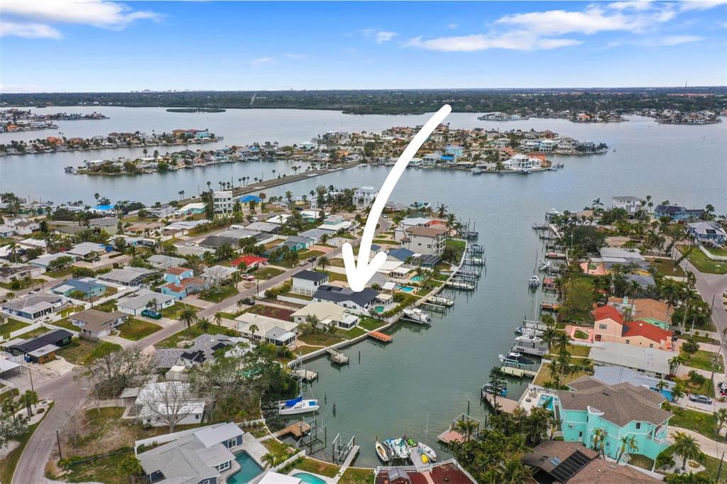 16015 REDINGTON DRIVE, REDINGTON BEACH, FL — photo 4 of 30