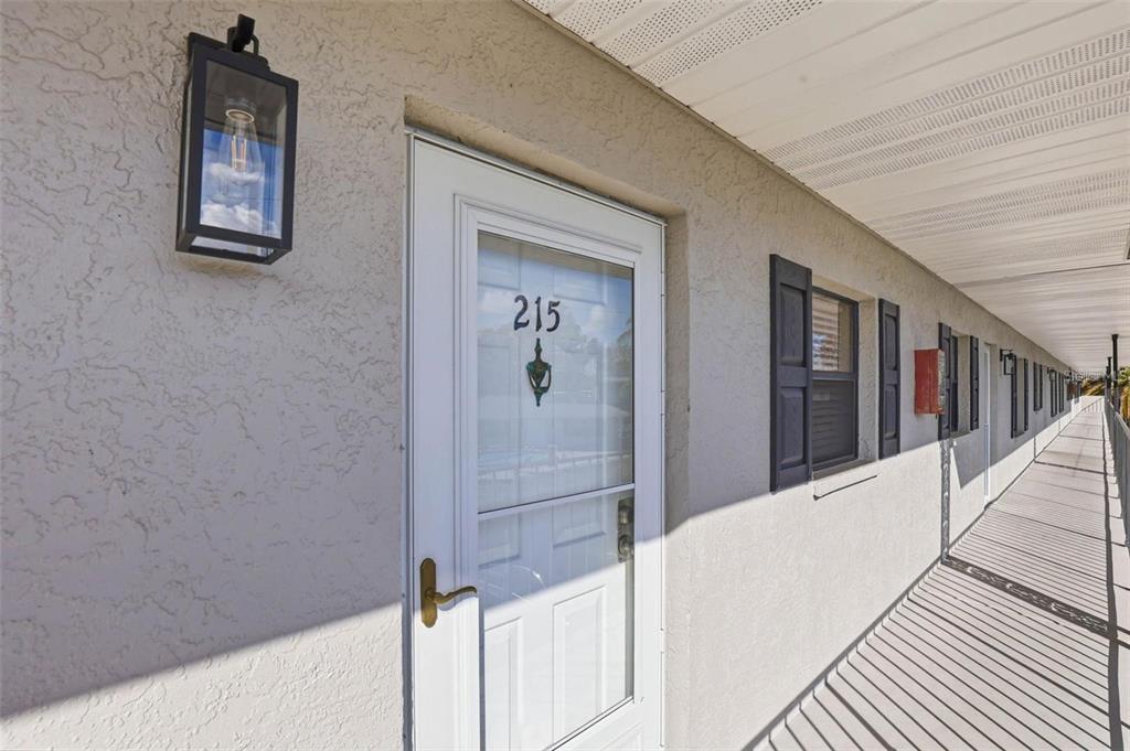 101 LAKE AVENUE NE UNIT 215