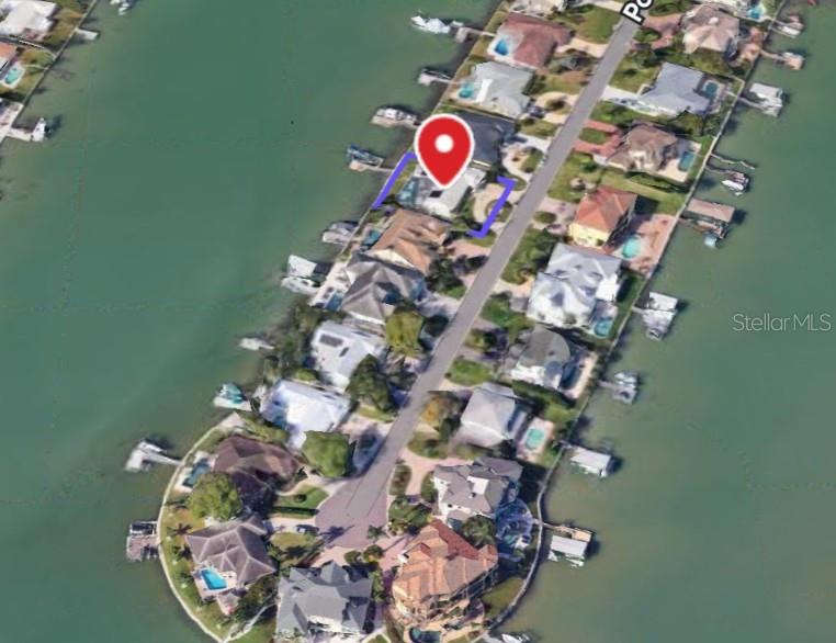 212 POINCIANA LANE