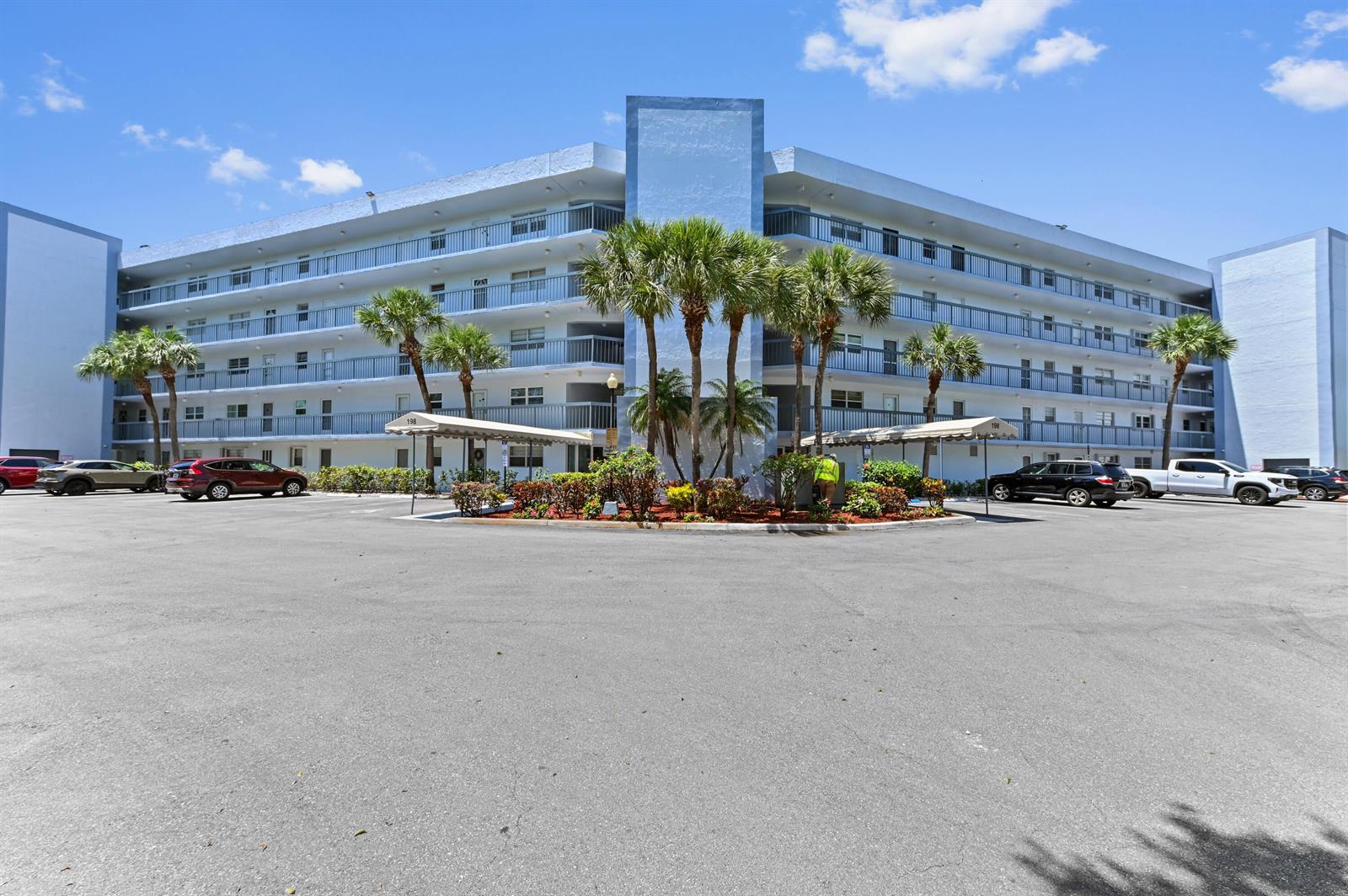 198 NW 67th Street # 207, Boca Raton FL 33487