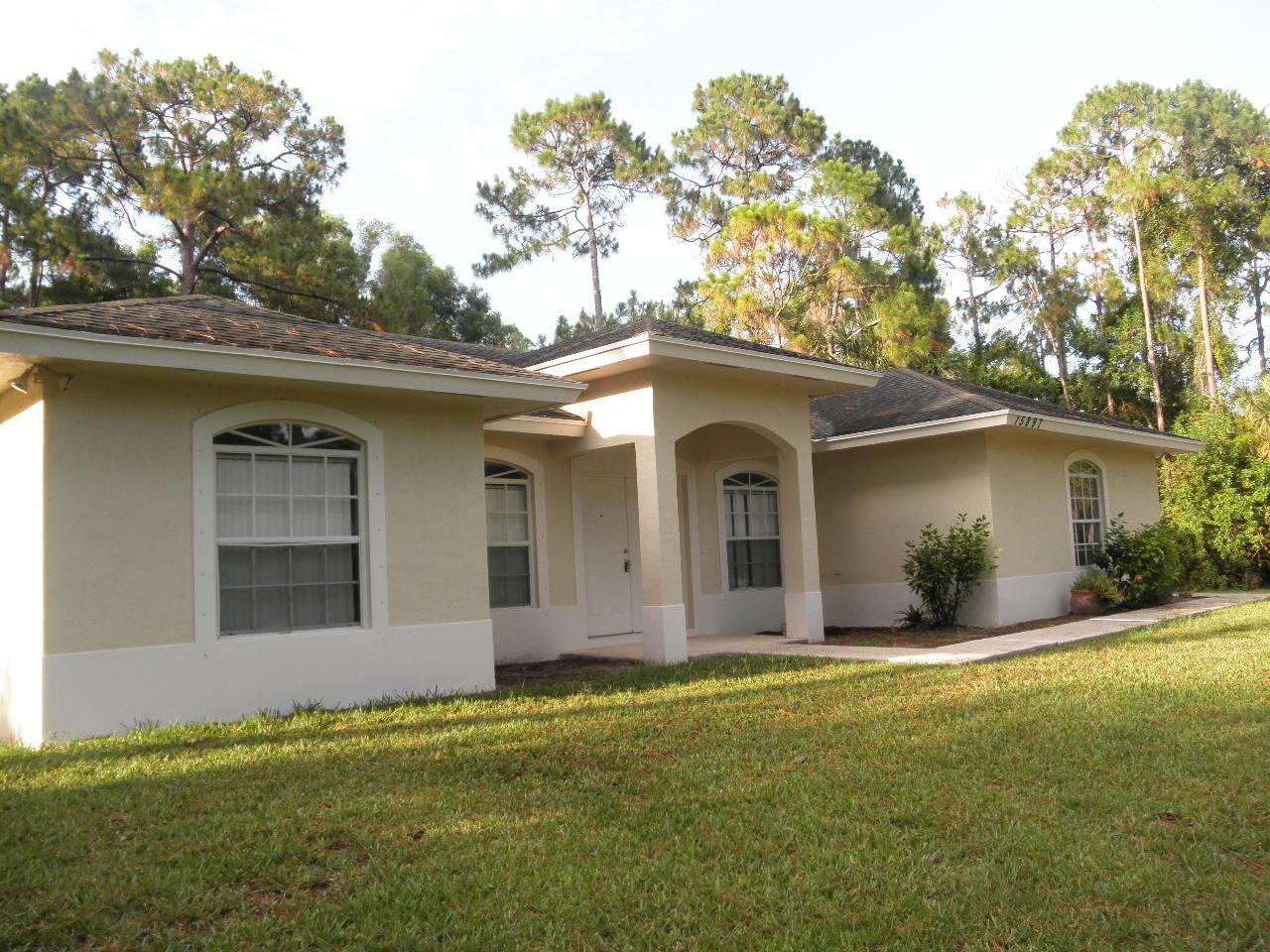 Front Exterior — FL