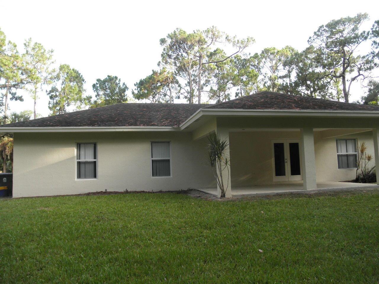 Rear Exterior — FL