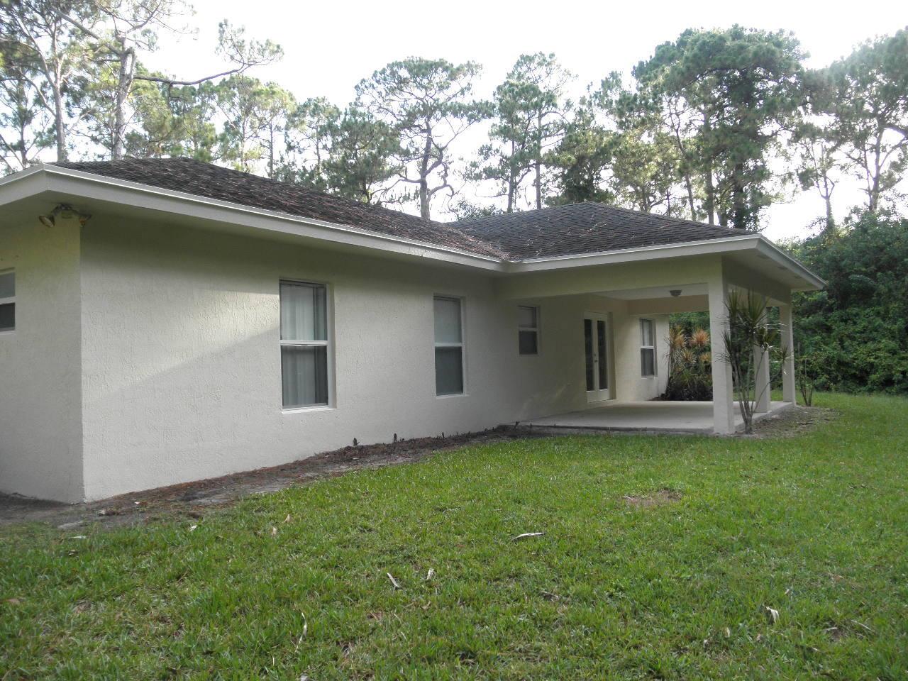 Rear Exterior — FL