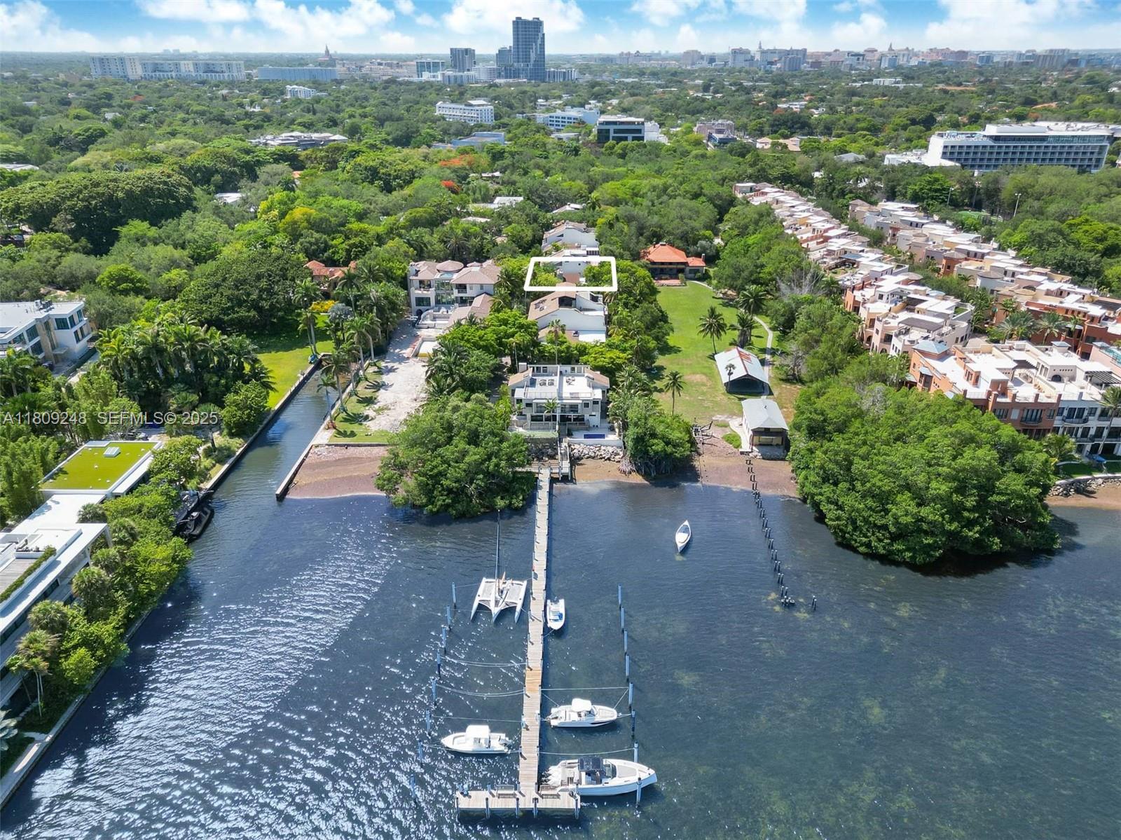 3169 Via Abitare Way # 6, Miami FL 33133