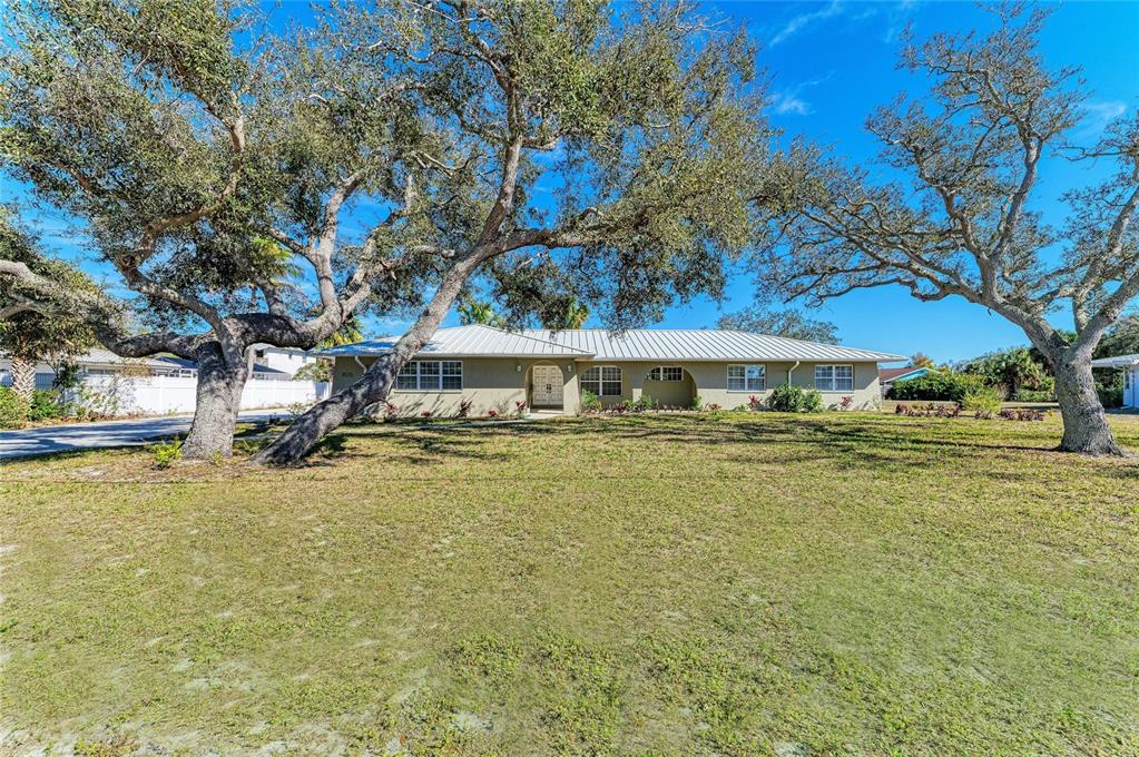 612 BAYSHORE ROAD