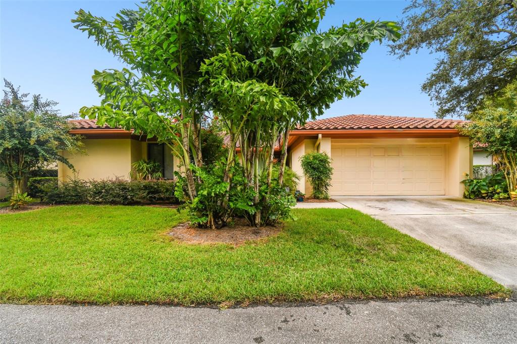 1001 ROLLING WOODS LANE