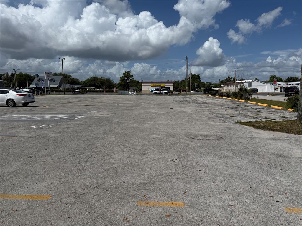 2001 S BAY STREET, EUSTIS, FL — photo 2 of 22