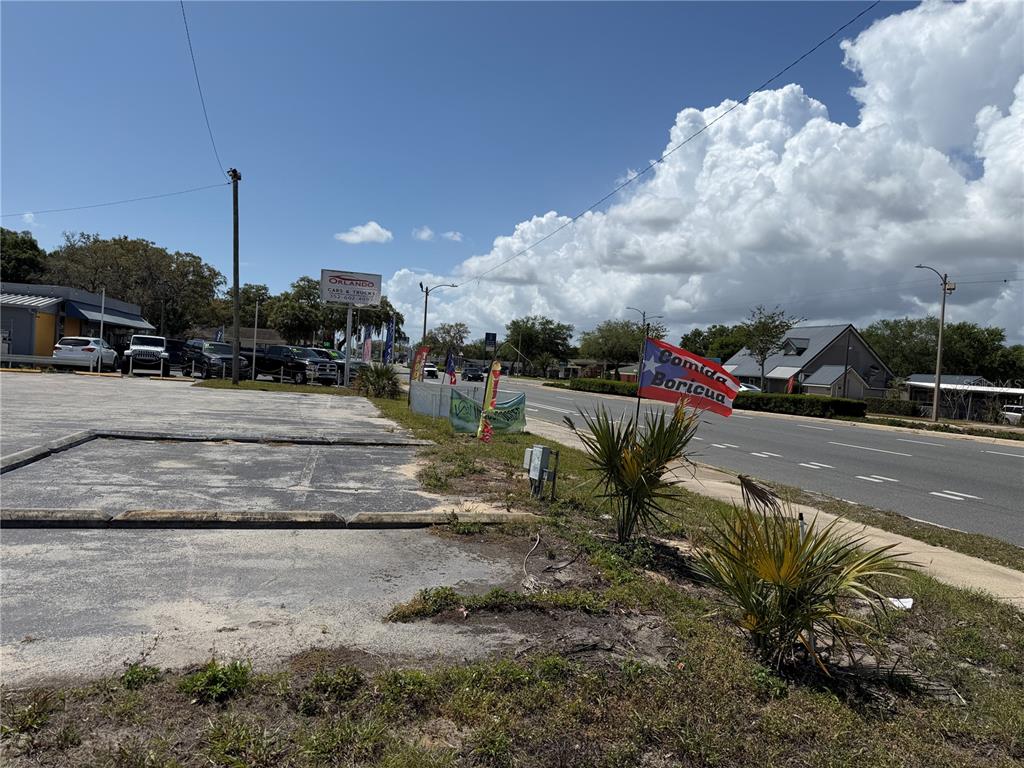 2001 S BAY STREET, EUSTIS, FL — photo 3 of 22