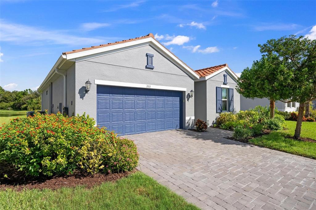 333 DAYLILY BOULEVARD