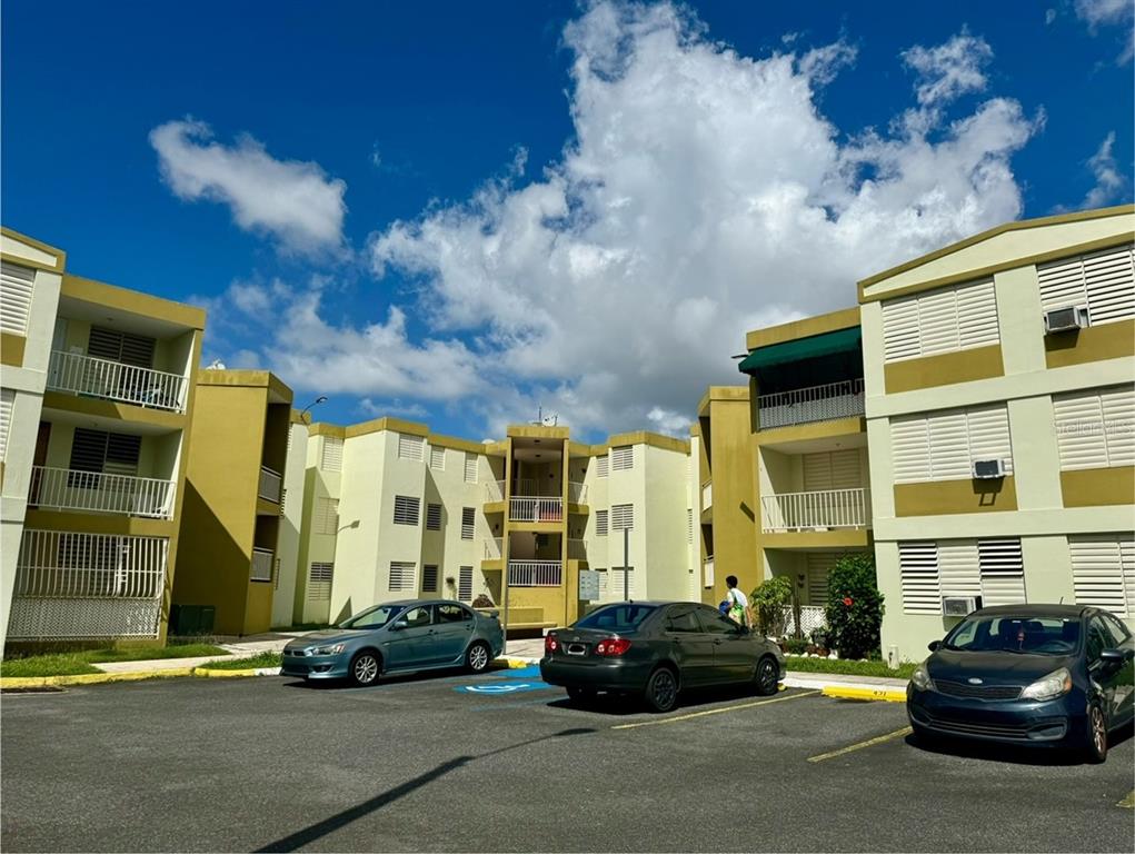 Calle J CJ UNIT 425