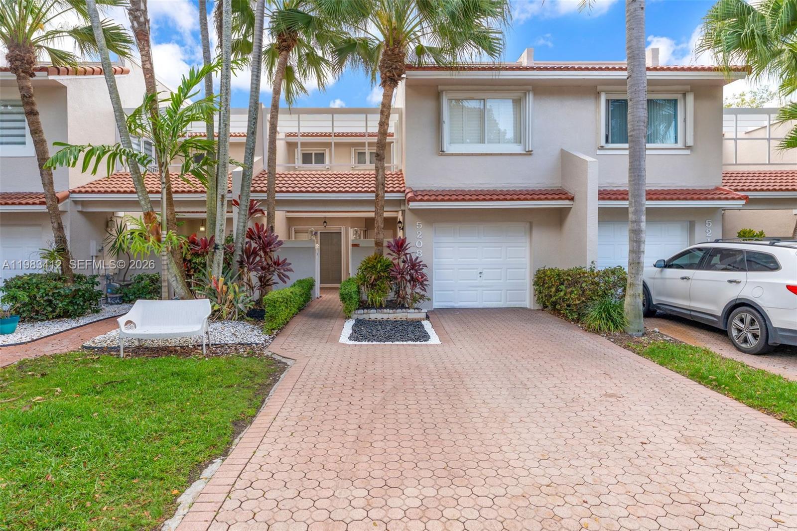 5208 NW 103rd Ave, Doral FL 33178