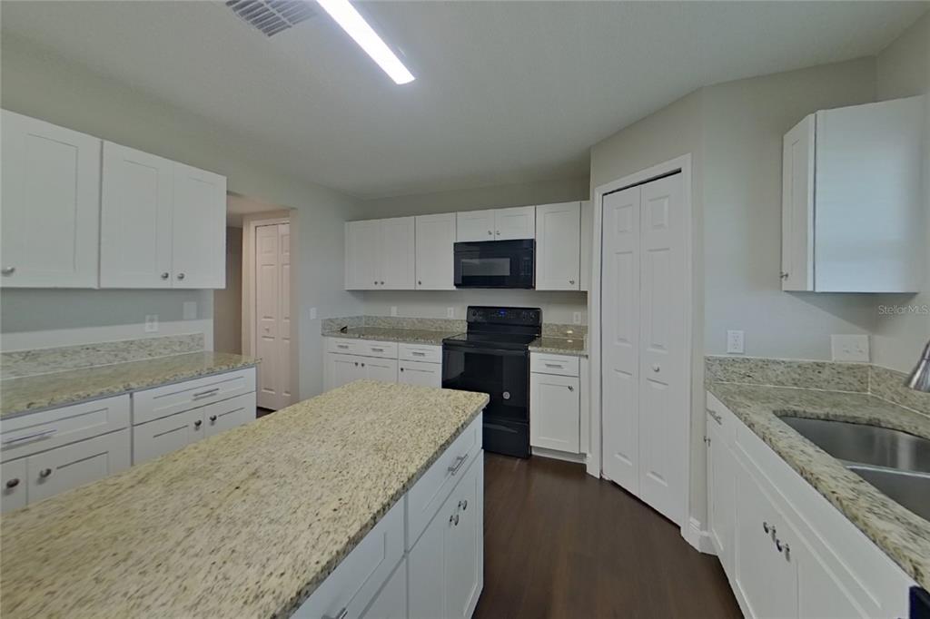 1730 SUNSET RIDGE DRIVE, MASCOTTE, FL — photo 5 of 17