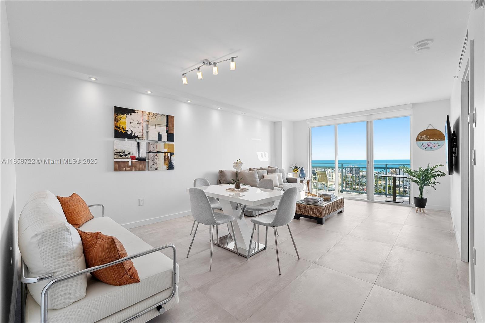 90 Alton Rd # 2505, Miami Beach FL 33139