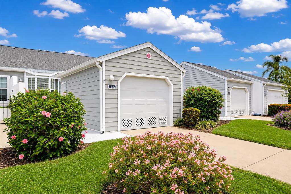 1216 SPOONBILL LANDINGS CIRCLE
