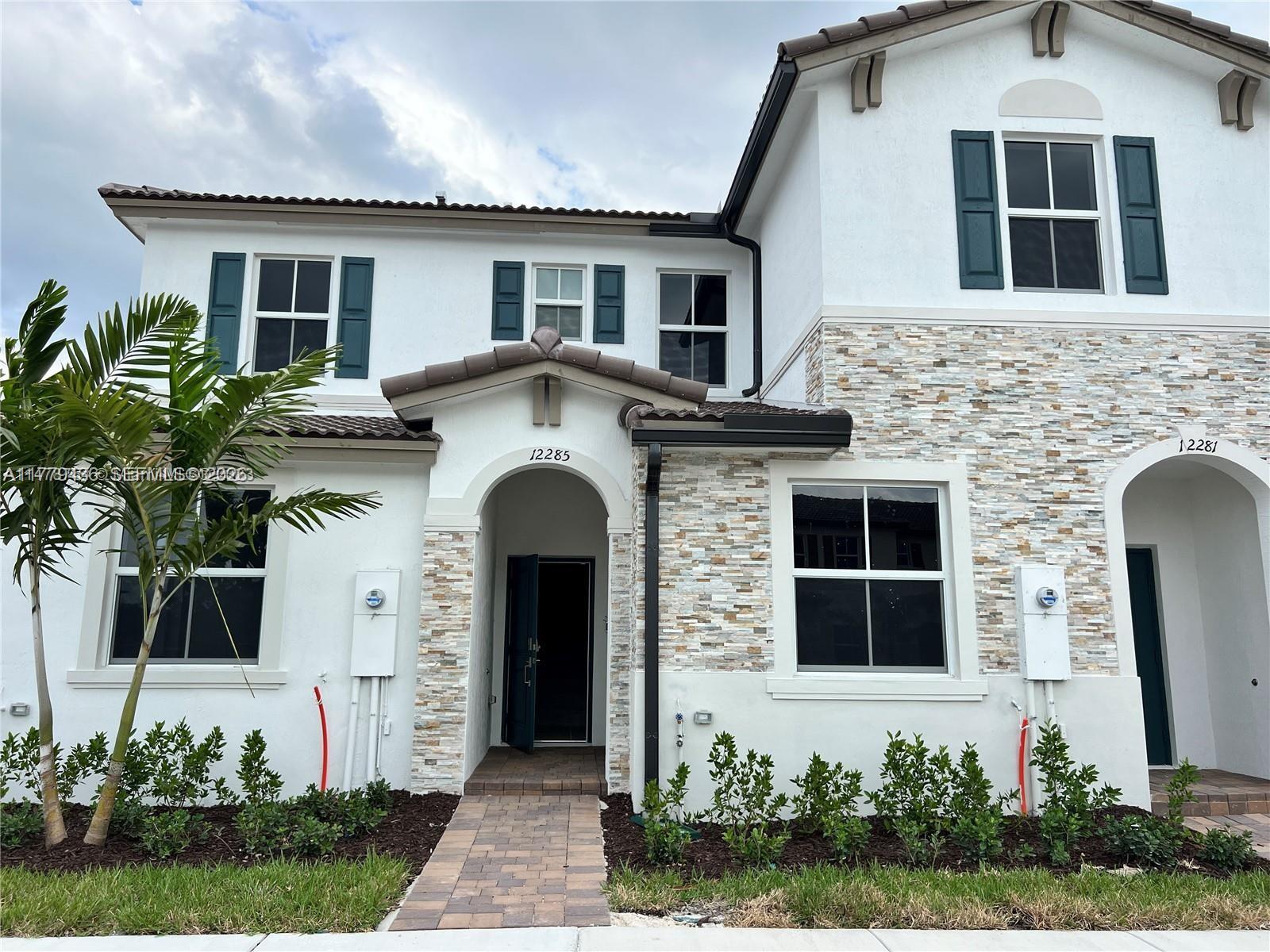 12285 NW 24th Pl, Miami FL 33167