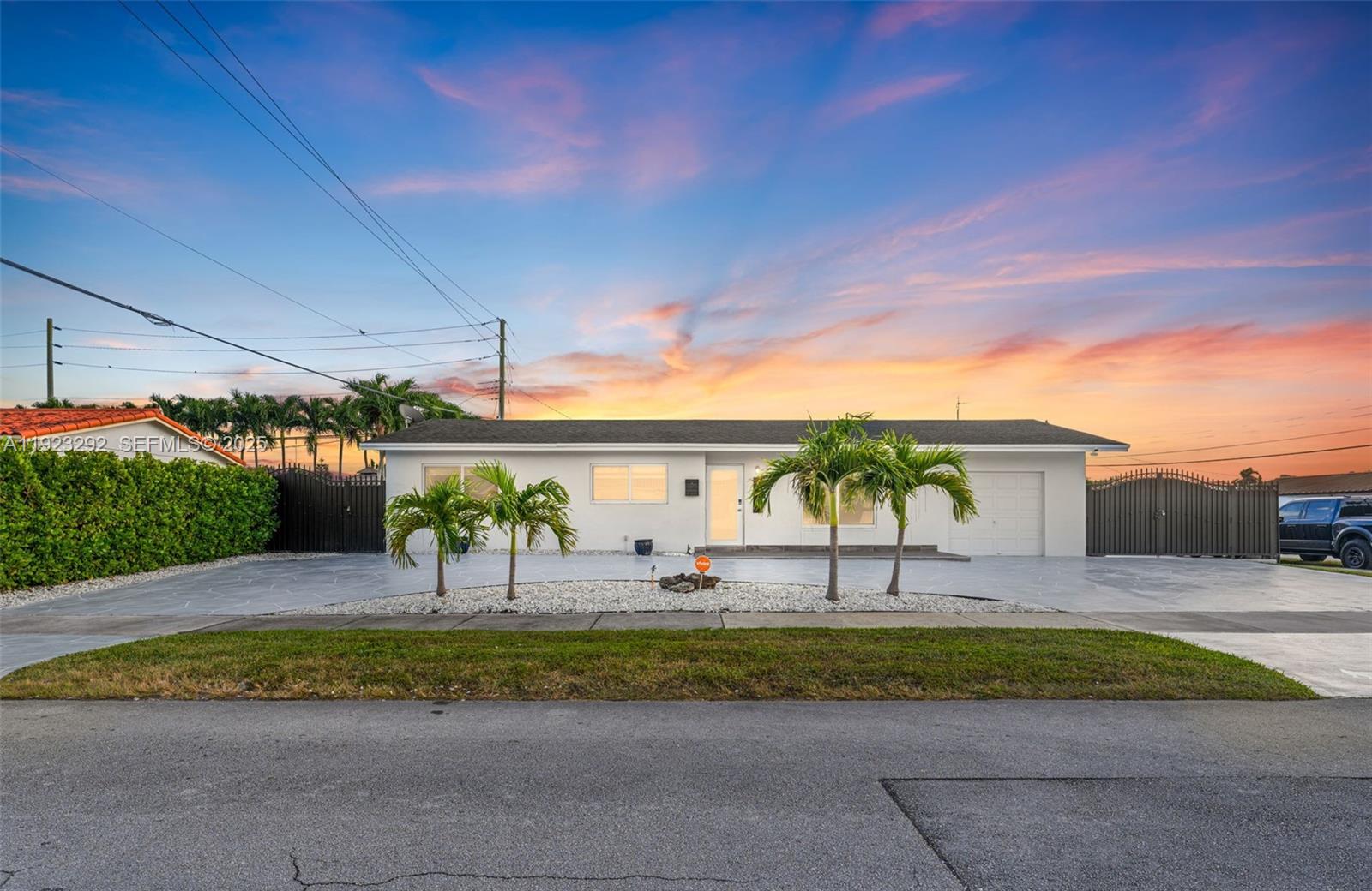 12842 SW 20th St, Miami FL 33175