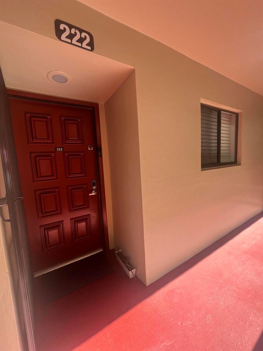 5160 Las Verdes Circle # 222, Delray Beach FL 33484