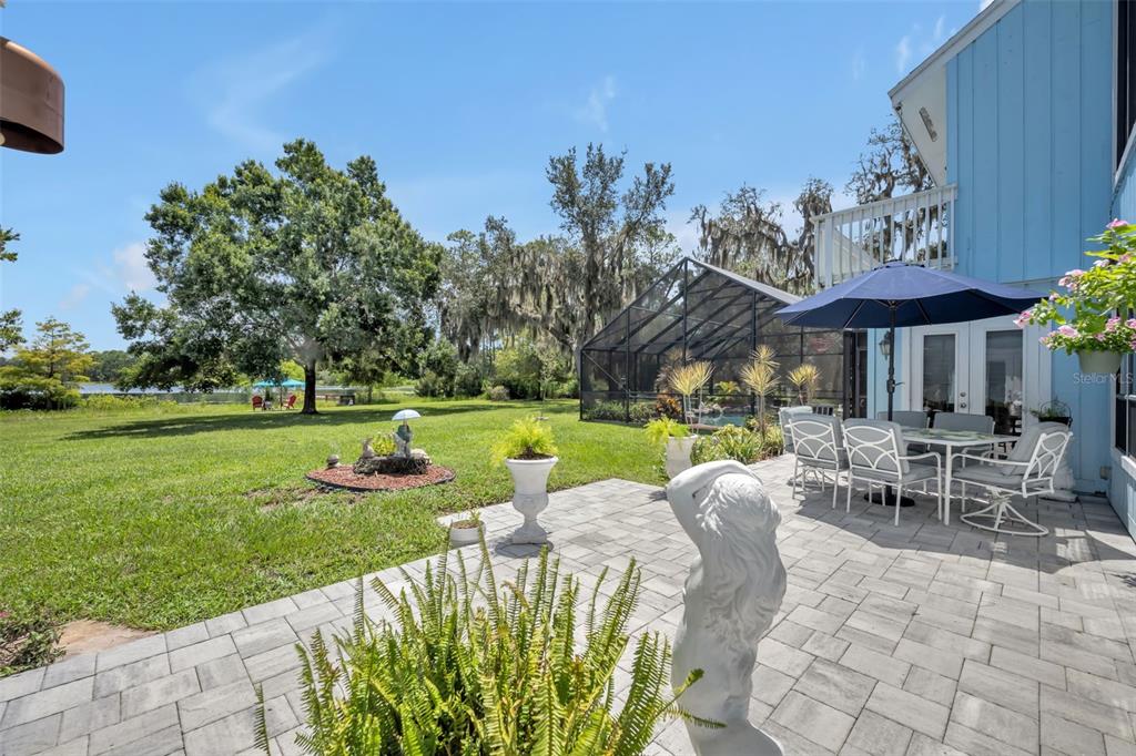 105 SAXON BOULEVARD