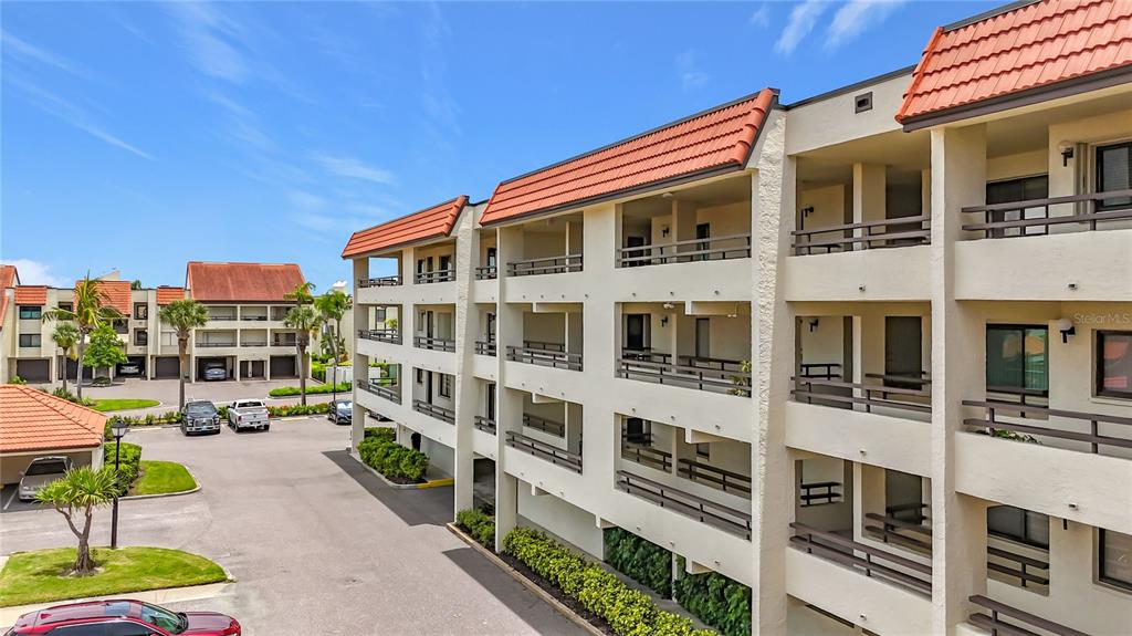 106 1ST STREET E UNIT 306