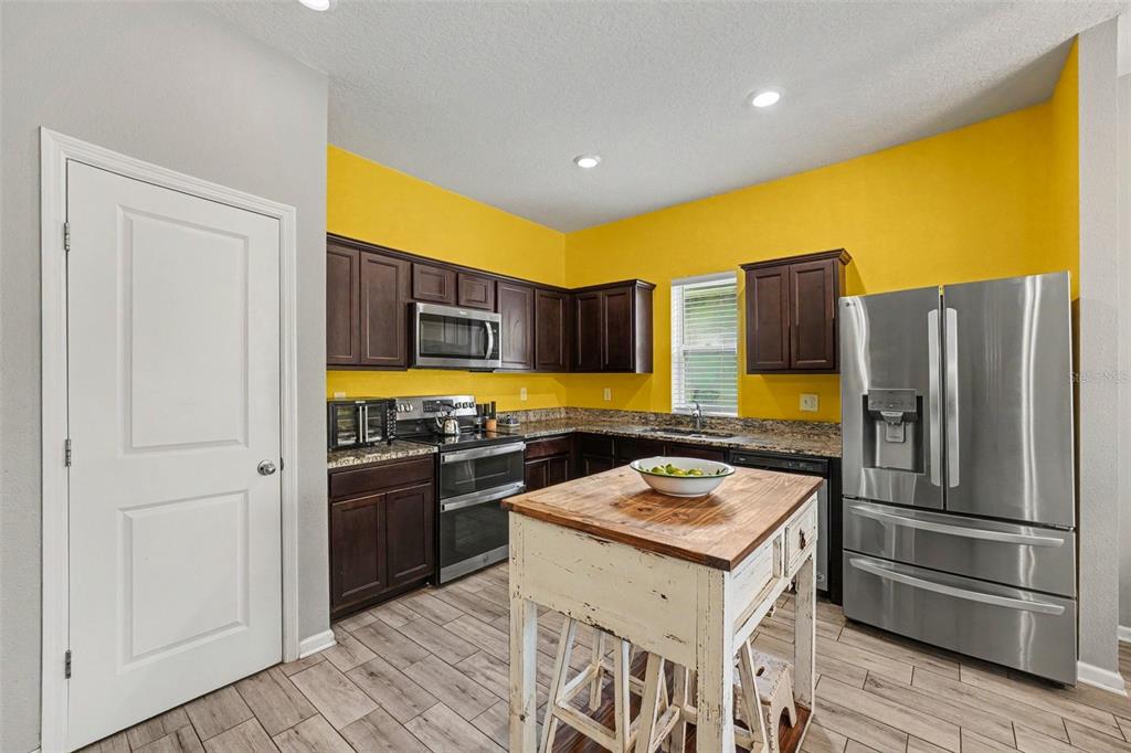 1128 ROBERTA ROAD, LAKE WALES, FL — photo 5 of 30