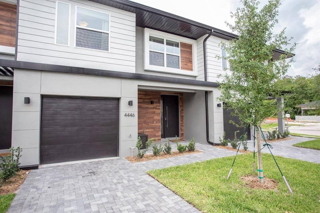 4446 LE REVE COURT