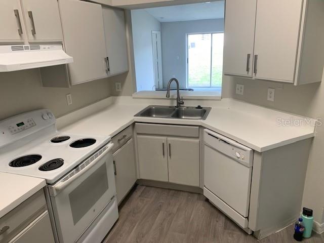 3136 PINE TOP DRIVE, VALRICO, FL — photo 5 of 18