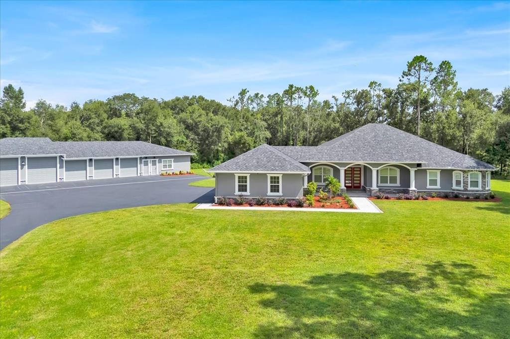 6817 PEYTON DRIVE