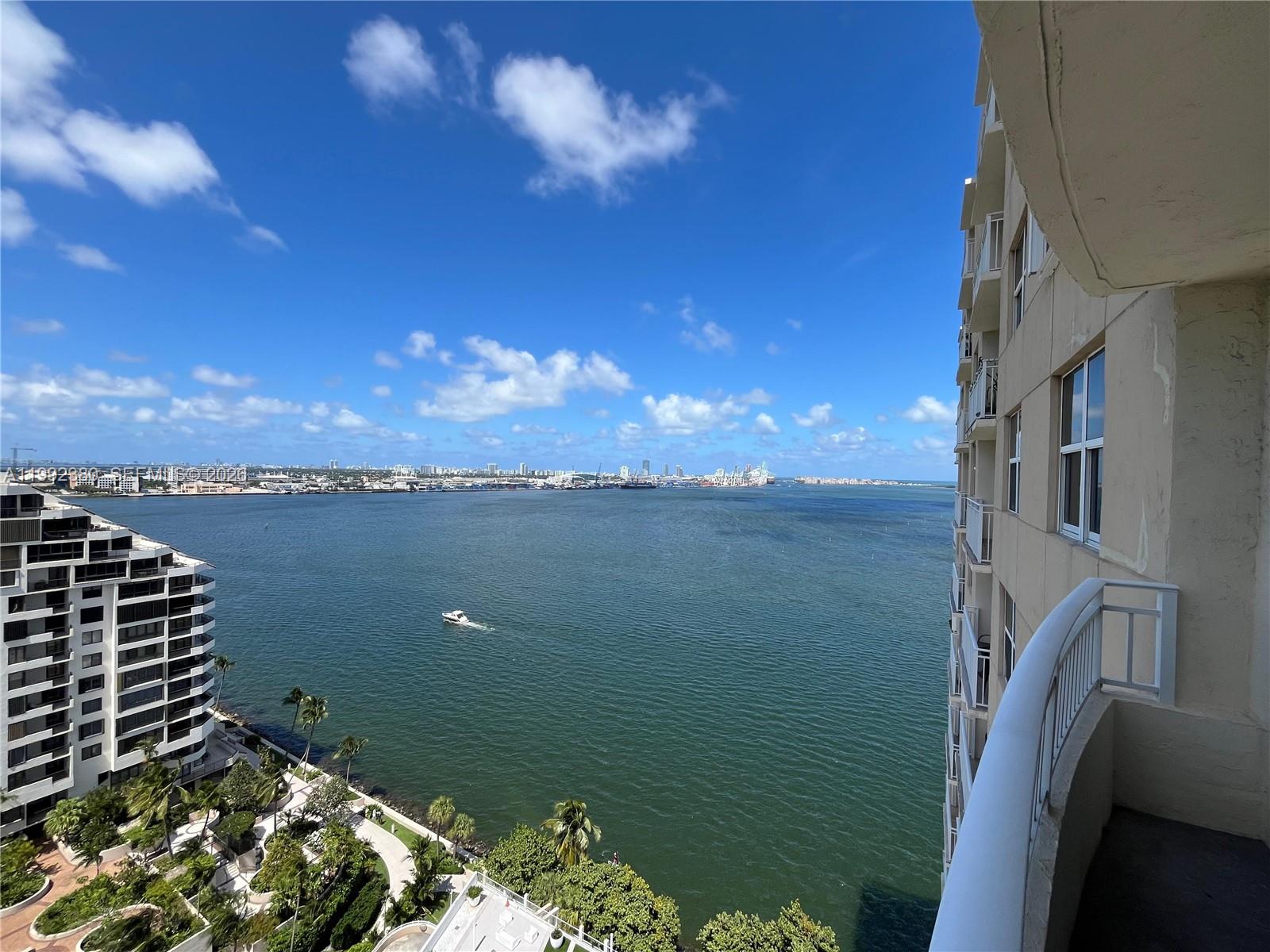 770 Claughton Island Dr # 2009, Miami FL 33131