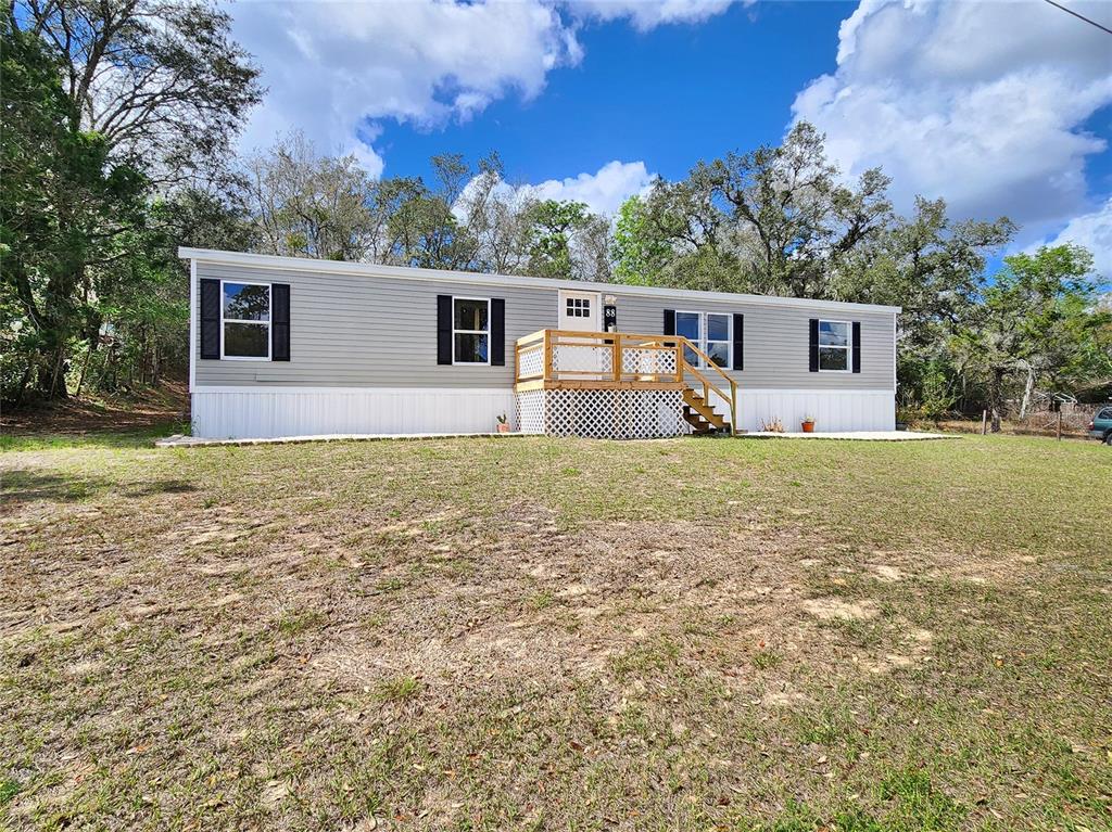 88 N SATURN AVENUE