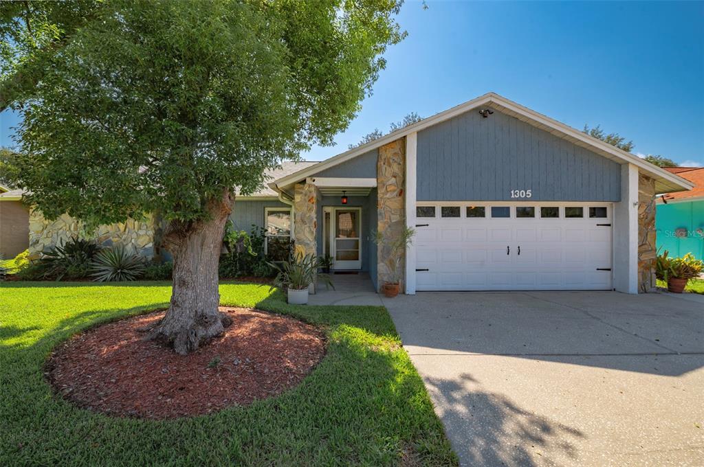 1305 WINDJAMMER PLACE, VALRICO, FL — photo 2 of 30