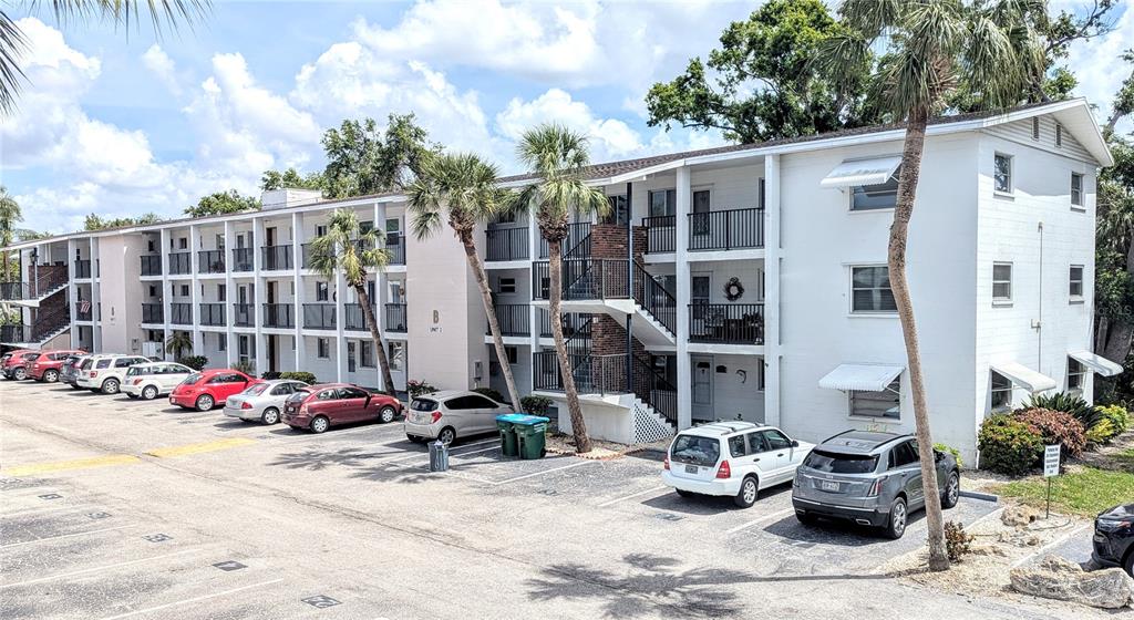 5855 PALM LANE UNIT B21