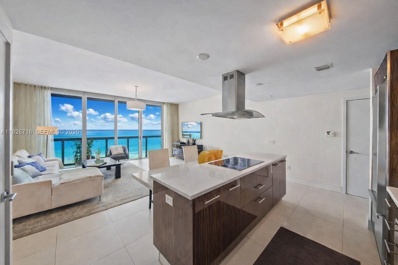 6899 Collins Ave # 1801, Miami Beach FL 33141