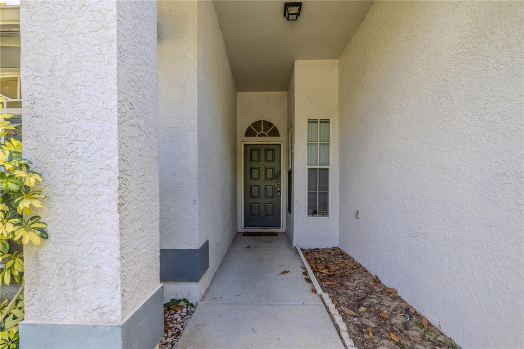 11220 CLAYRIDGE DRIVE, TAMPA, FL — photo 4 of 30