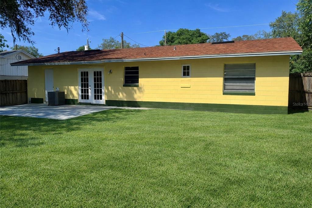 235 CRABTREE AVENUE, ORLANDO, FL — photo 2 of 8